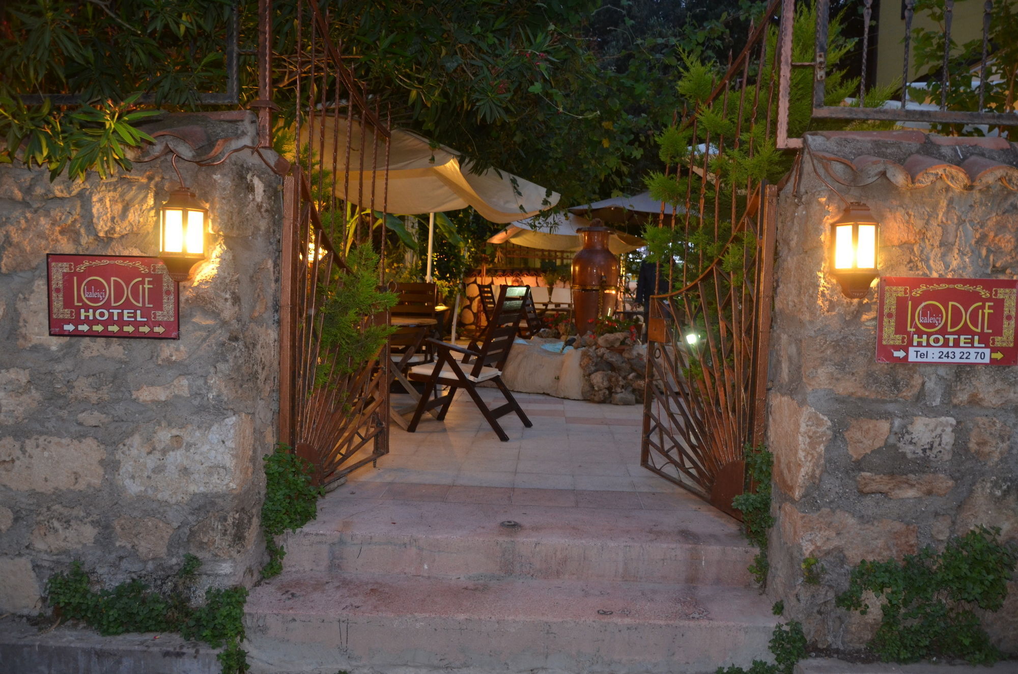 Kaleici Lodge Aparts Antalya Extérieur photo